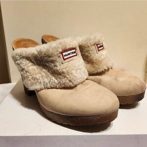 Hunter "Bruson Amazonas" Tan Suede Sheepskin Lined Heeled Clogs Sz.8.5 $200